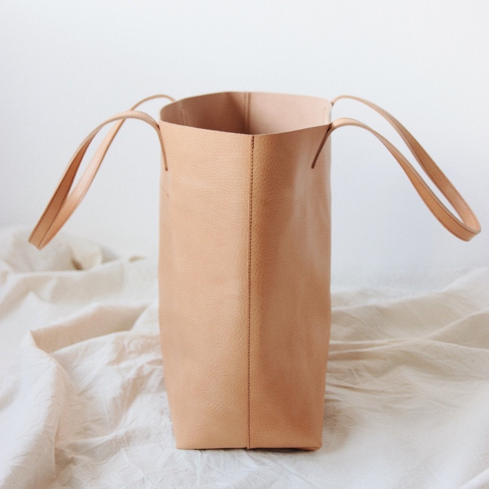 Sjaelv Leather Tote - Picture 4 of 14